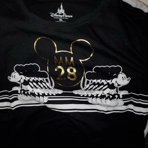 Disney mens Mickey tshirt xl black new with tag